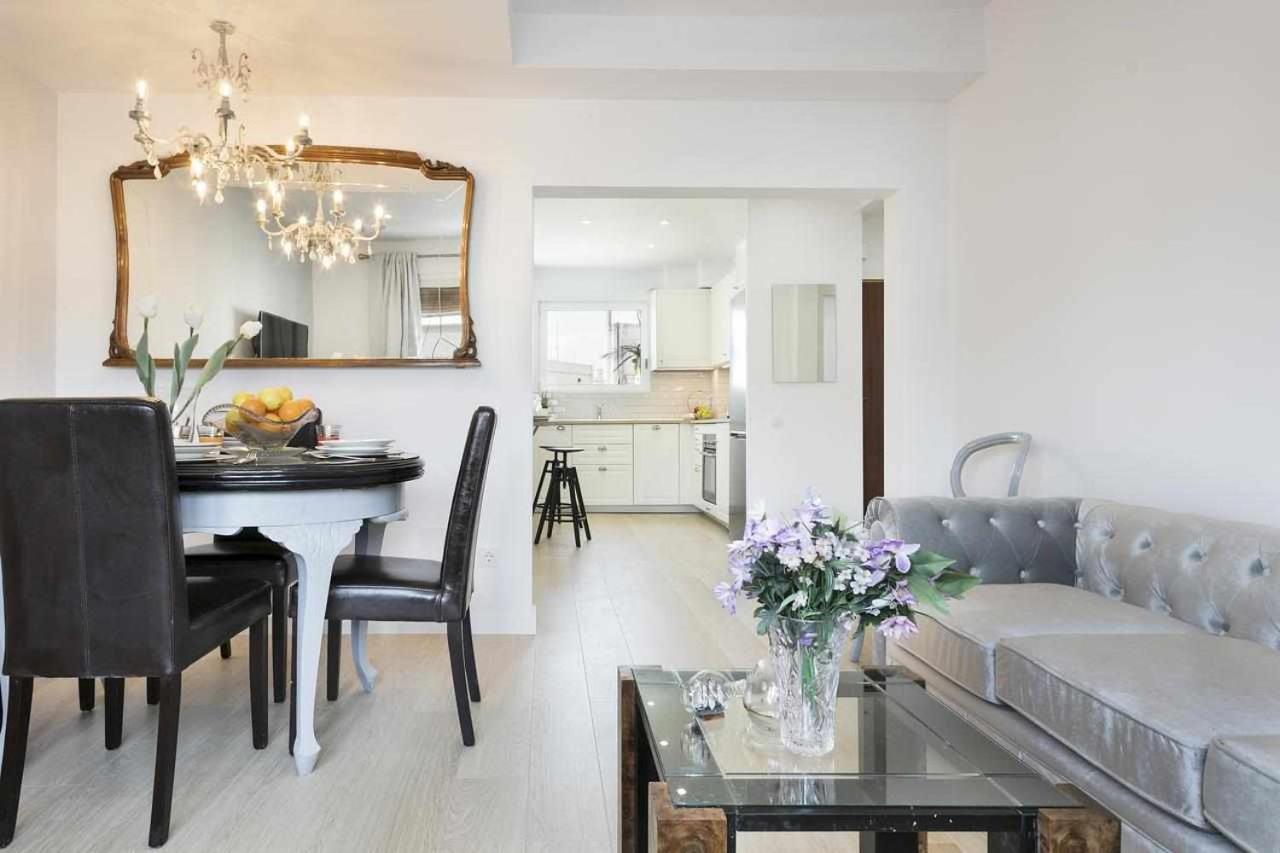 Apartment Leonor Barcelona Buitenkant foto