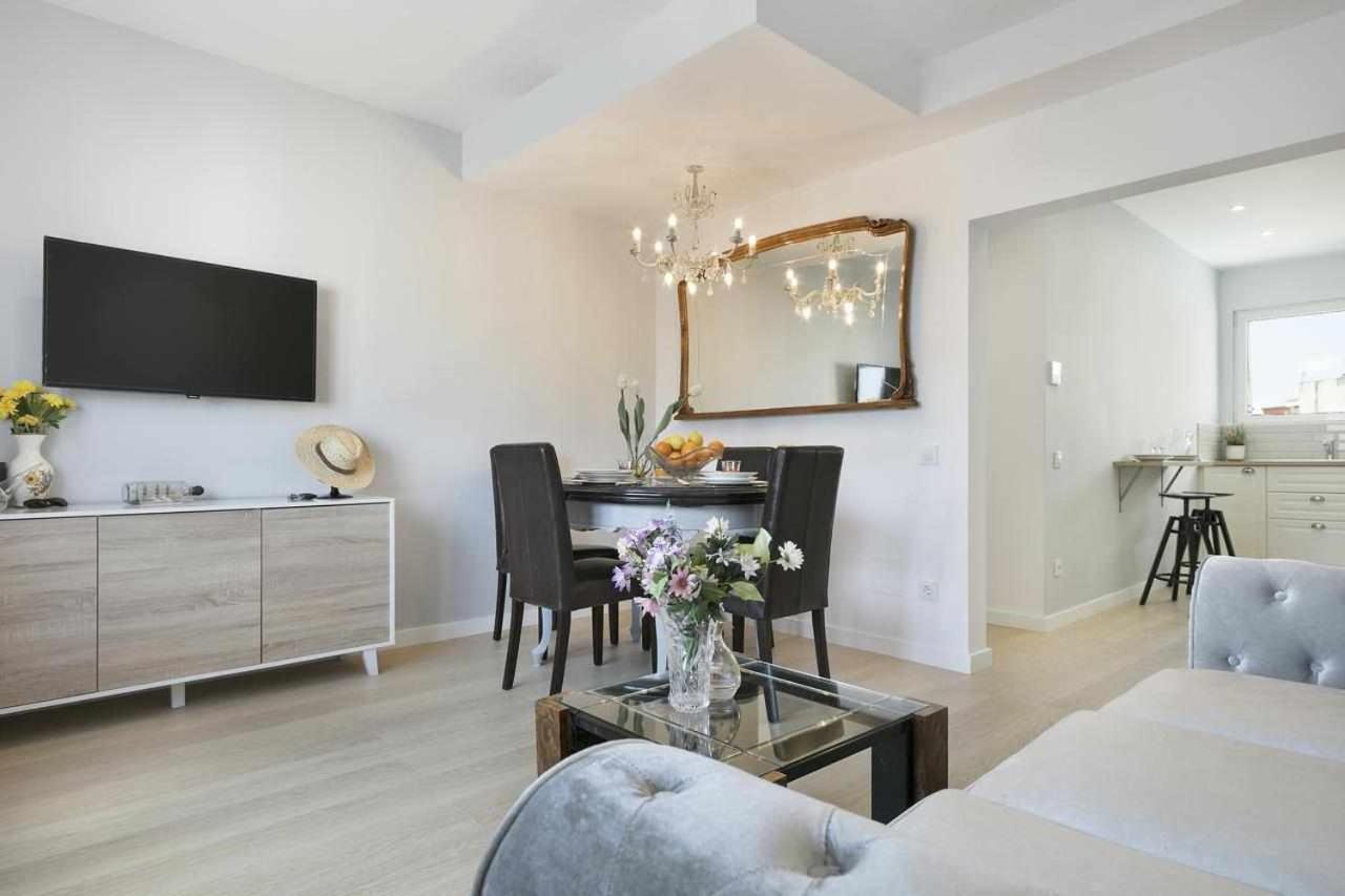 Apartment Leonor Barcelona Buitenkant foto